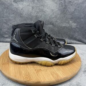 Jordan Air Jordan 11 Retro Jubilee Shoes Womens Size 7 Black Sneakers AR0715-011